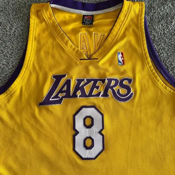 Vintage Authentic Kobe Bryant Nike 2002 NBA Los Angeles Lakers Jersey 52 Gold